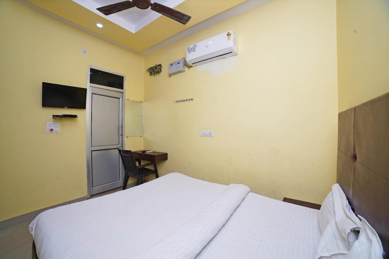Hotel O Rama Palace Murádábád Kültér fotó